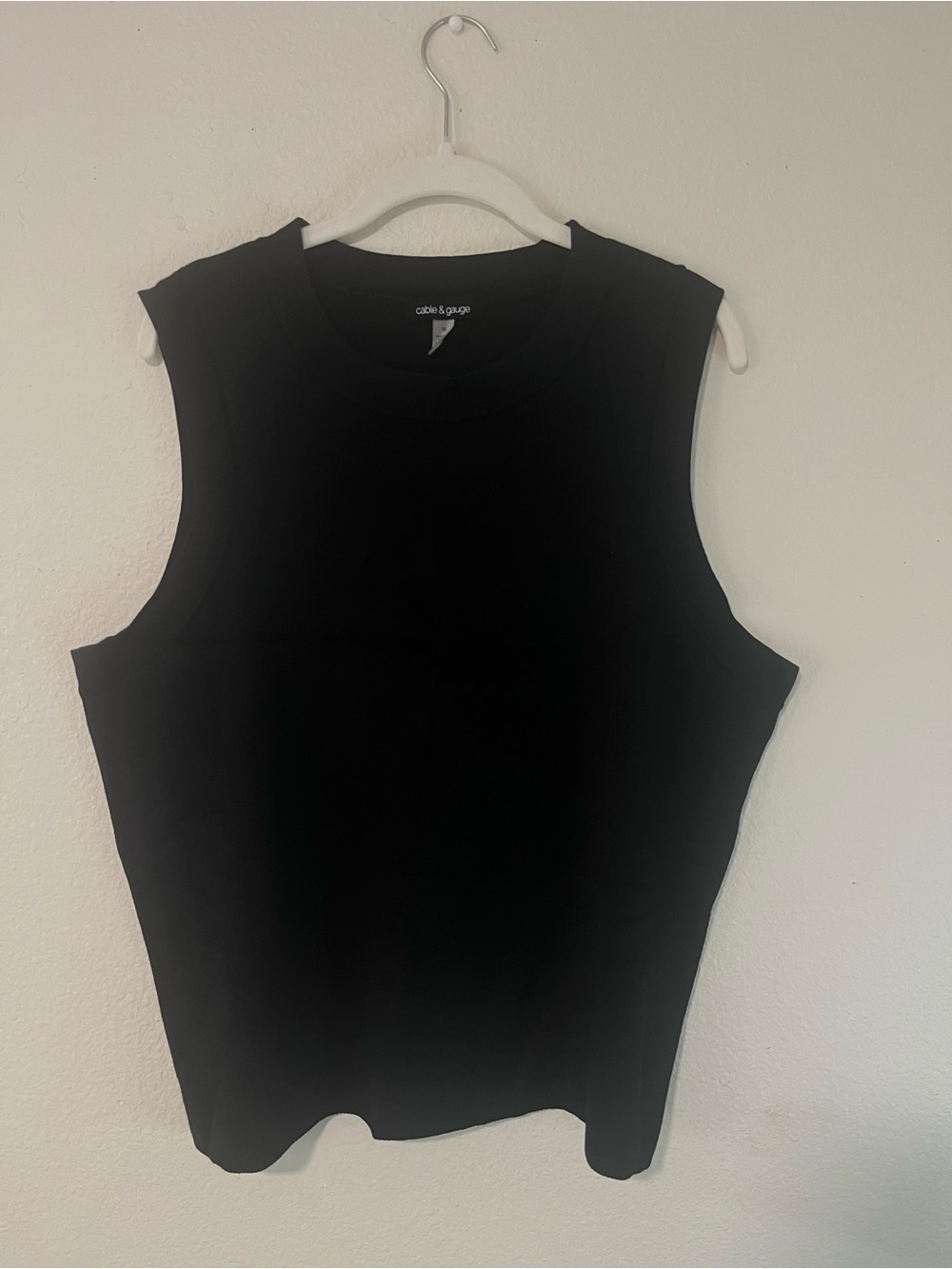 Cable & Gauge Black Sleeveless Crewneck Tank